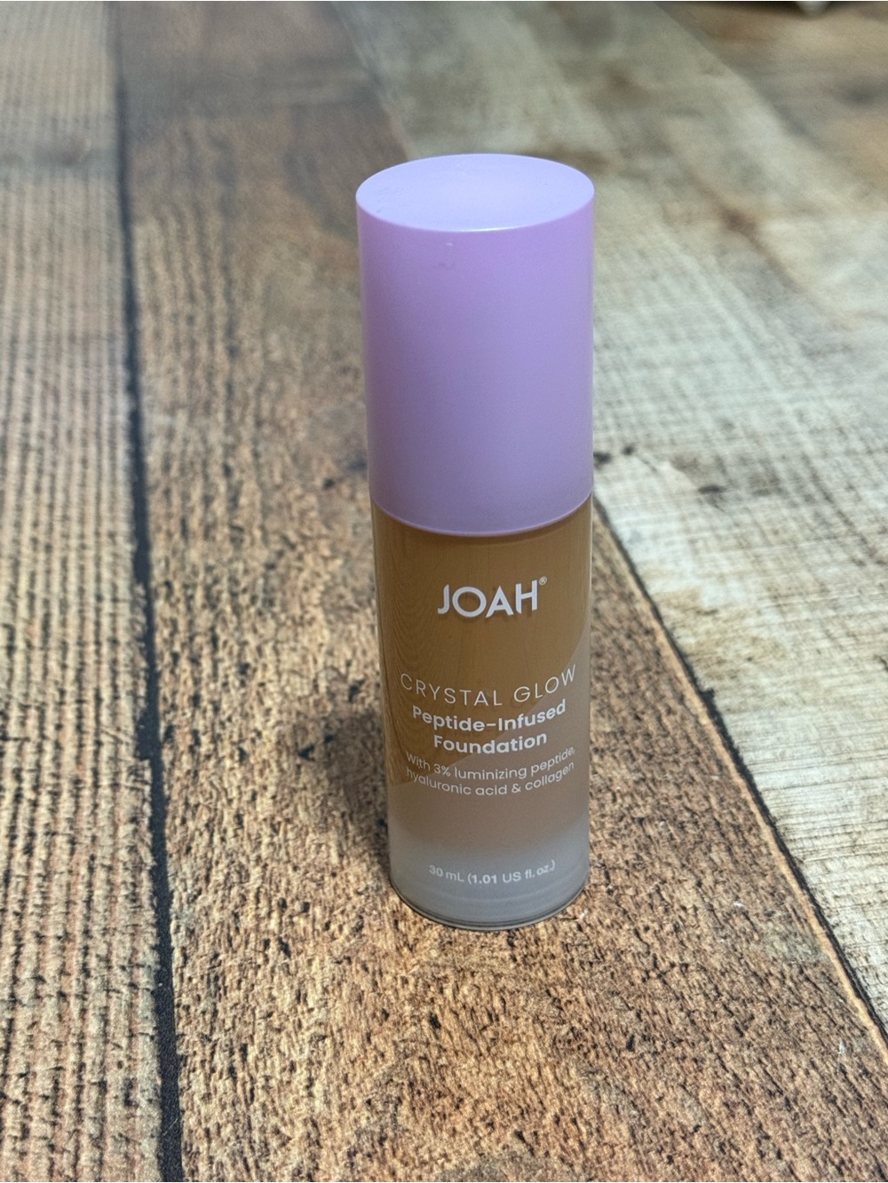 JOAH®
CRYSTAL GLOW
Peptide-Infused
Foundation